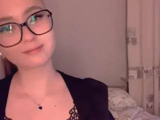 Ellypeiffer  live sex cam
