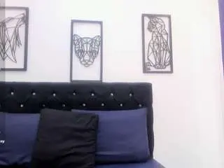 Evaloviaa1  live sex cam