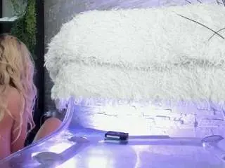 Helenceccile  live sex cam