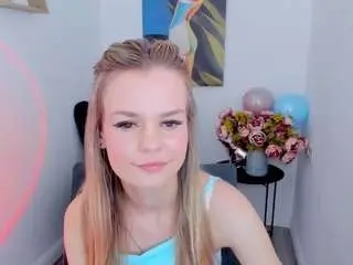 Midnightaura  live sex cam