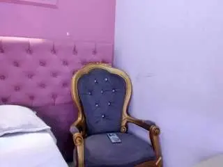Nahomys  live sex cam