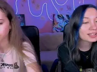 Rebecca-smile  live sex cam