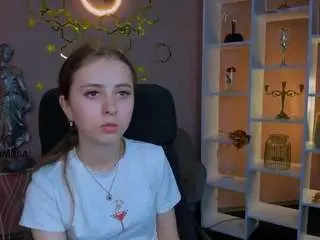 Rebecca-smile  live sex cam