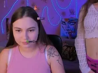 Rebecca-smile  live sex cam