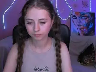 Rebecca-smile  live sex cam