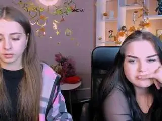 Rebecca-smile  live sex cam