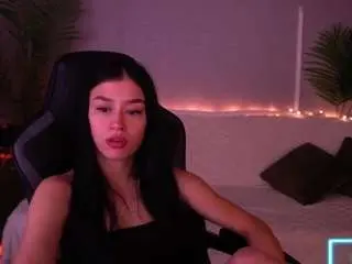 Fatalenellie  live sex cam