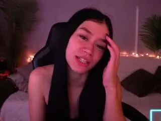 Fatalenellie  live sex cam