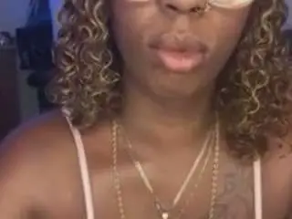 Kayydabaddie  live sex cam