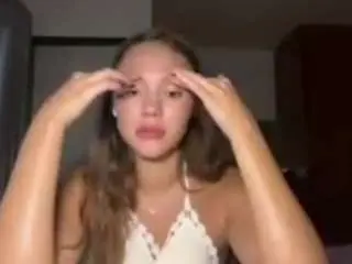 Stefanievelotta  live sex cam