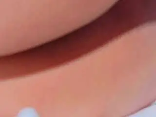 Tiny-whore18  live sex cam