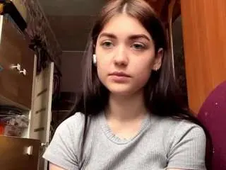 Wenonaohare  live sex cam