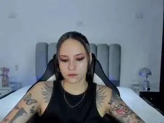 Annyy-thompson  live sex cam