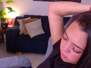 Bellaasford  live sex cam