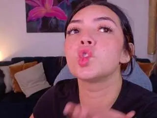 Bellaasford  live sex cam