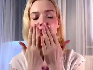 Bonniehenley  live sex cam