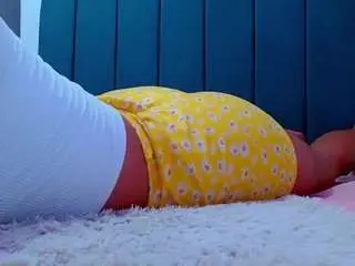 Carolinne  live sex cam