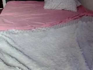 Carolinne  live sex cam