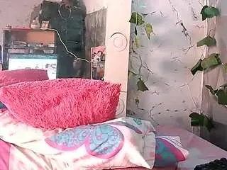 Kaily-pearty  live sex cam