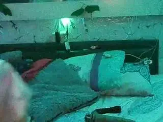 Kaily-pearty  live sex cam