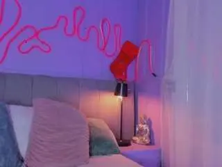 Sofly-s  live sex cam