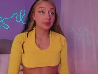 Sofly-s  live sex cam