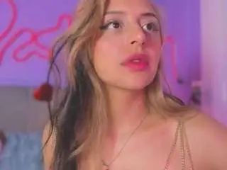 Sofly-s  live sex cam