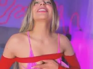 Sofly-s  live sex cam