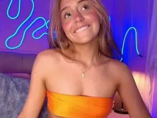 Sofly-s  live sex cam