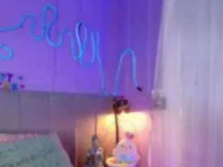 Sofly-s  live sex cam