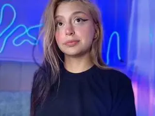 Sofly-s  live sex cam