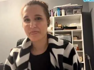 Teresitadickens  live sex cam