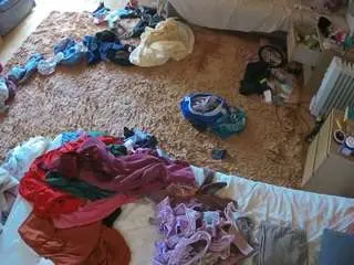 Voyeurcam-julmodels-whitebed-5  live sex cam