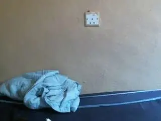 Jiggly-pesh  live sex cam