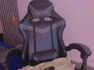 Karamoss  live sex cam