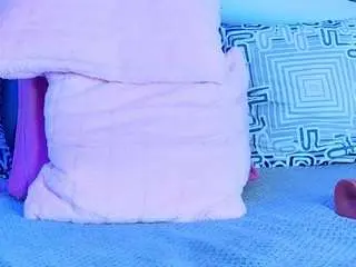 Snowwhithe  live sex cam