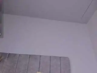 Goddess-sara69  live sex cam