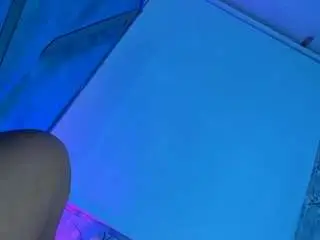 Lilasg  live sex cam