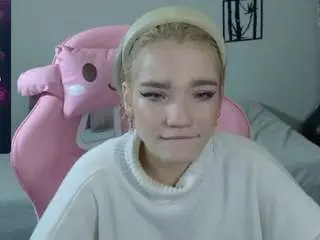 Meganlora3  live sex cam