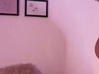 Pamela-tomas  live sex cam