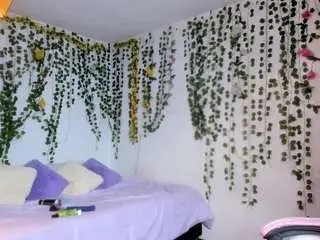 Violeta-milleer  live sex cam