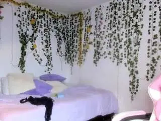 Violeta-milleer  live sex cam
