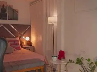 Emma-vloss  live sex cam