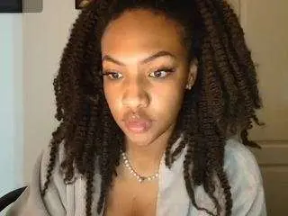 Im-alivys  live sex cam