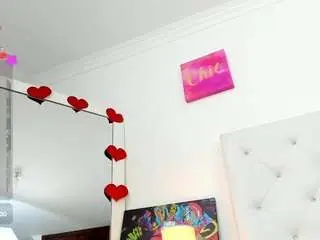 Madison-horny69  live sex cam