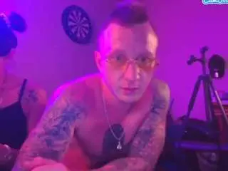 Staywetwitkj  live sex cam