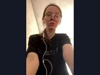 Brumalcharm  live sex cam