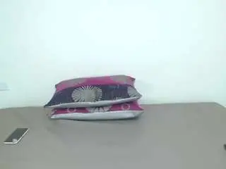 Crushonme  live sex cam