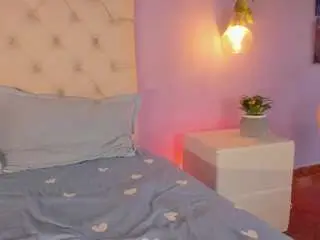 Hannasimmons  live sex cam