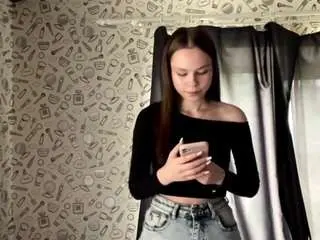Corinnavanlue  live sex cam